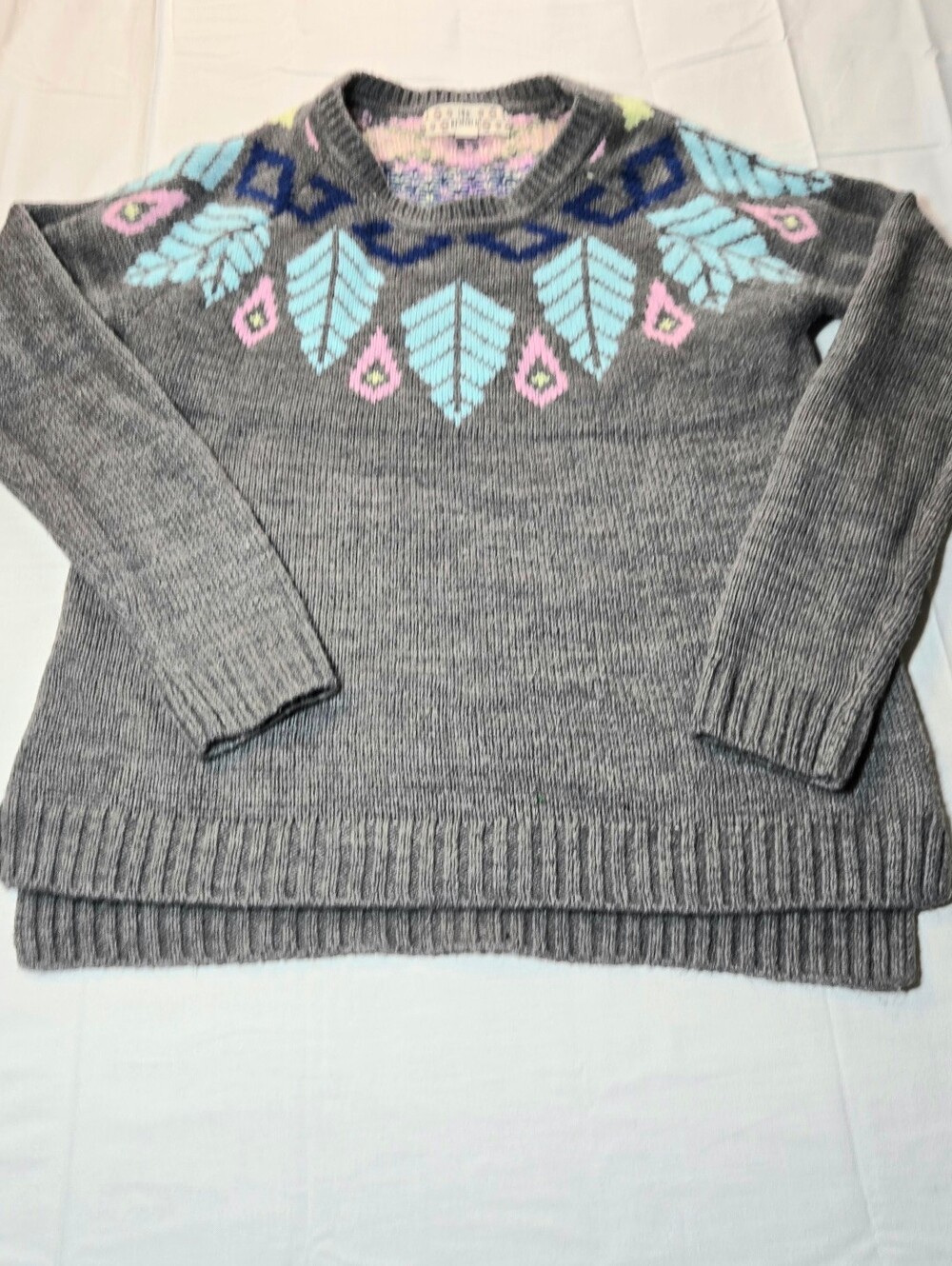 Pink Republic Girls L 14 Gray Geometric Leaf Knit Sweater NWOT